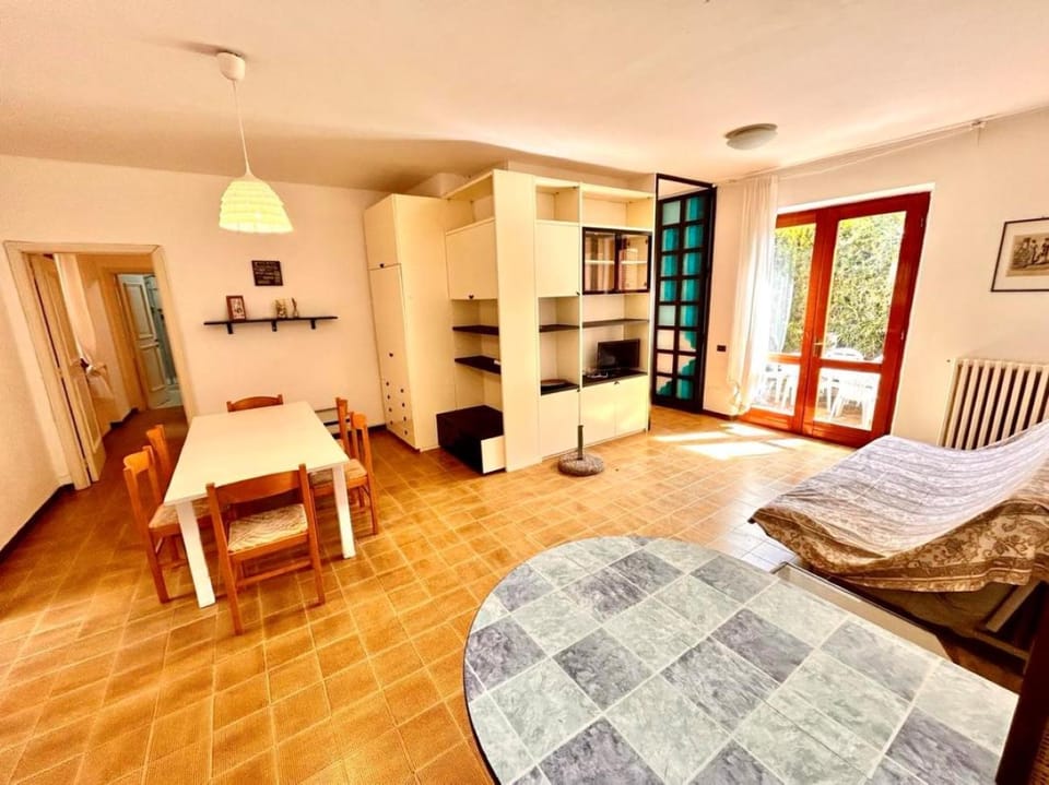 Frau, grazioso trilocale in centro a Numana con spazio esterno Apartment in Numana