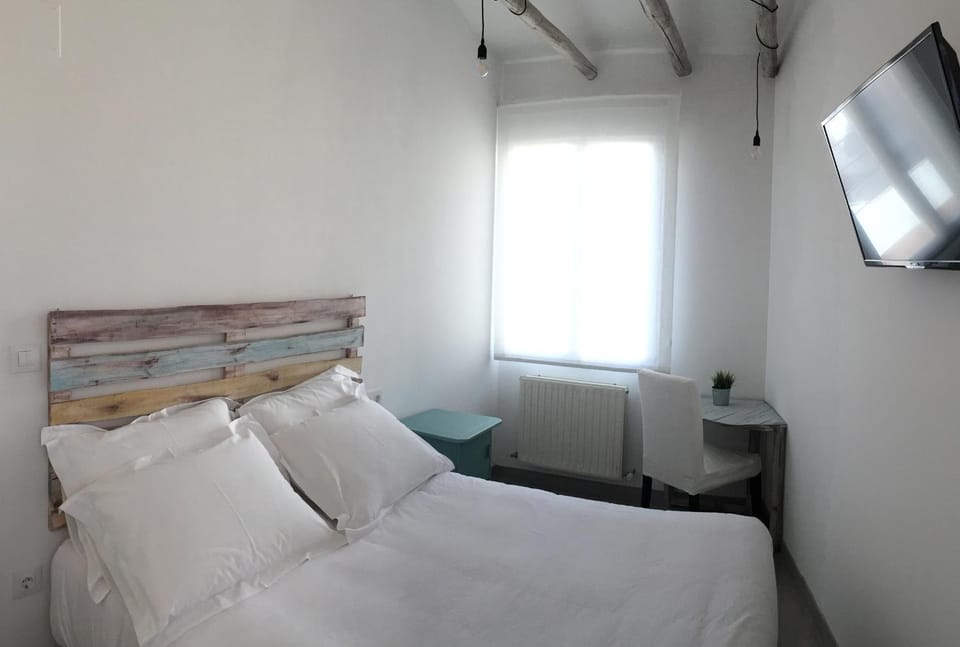 TV and multimedia, Photo of the whole room