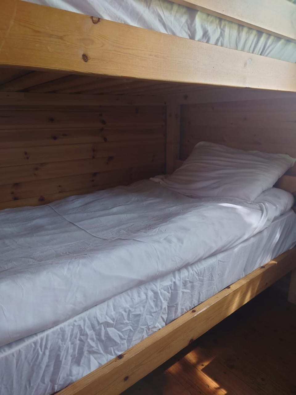 Bed, bunk bed