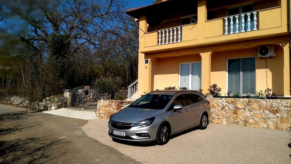 Apartment Molnar Apartment in Primorje-Gorski Kotar County