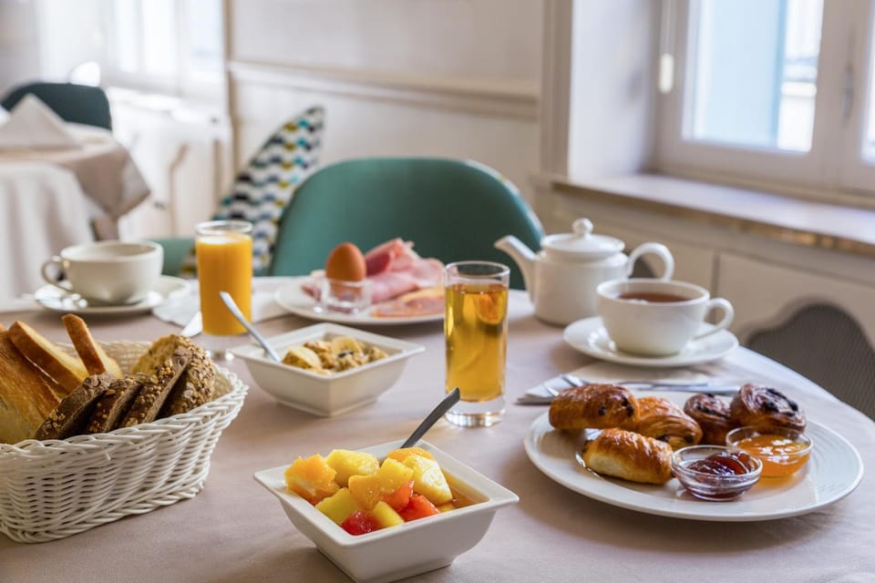 Buffet breakfast