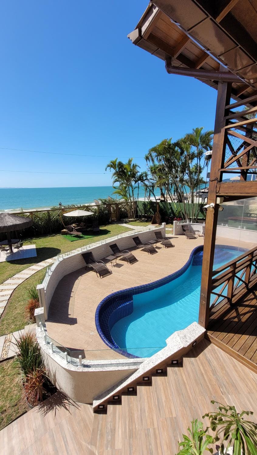 Pool view, Sea view