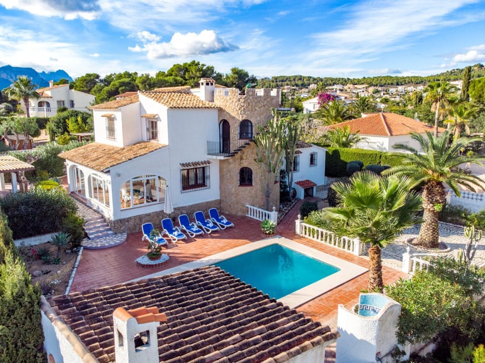 Bird's eye view, Swimming pool, sunbed