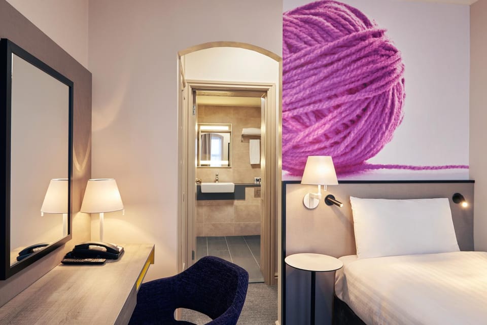 Bed, Bathroom, Photo of the whole room, Seating area, Bedroom