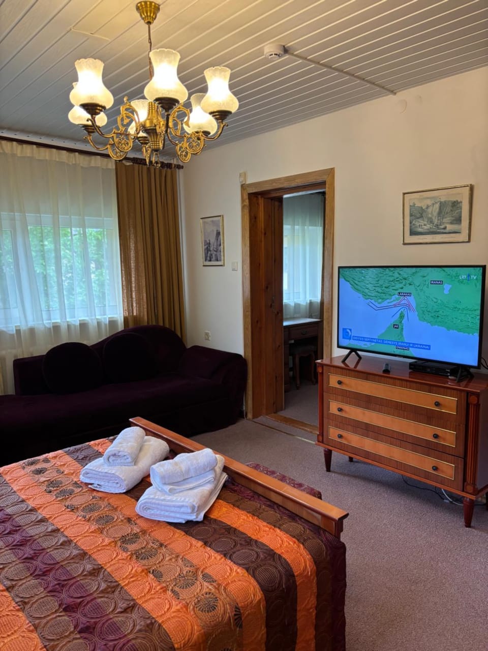 Photo of the whole room