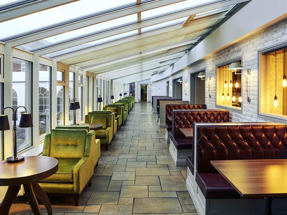 Lounge or bar