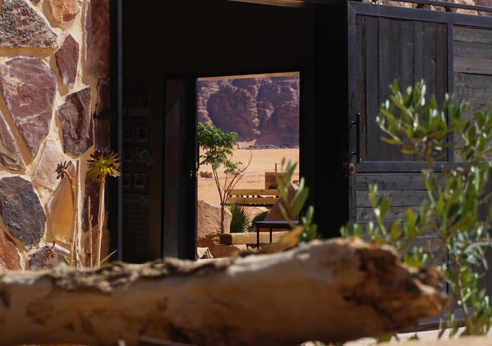 Property building, Day, Natural landscape