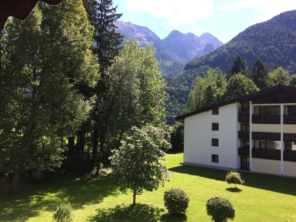 Garden view, Mountain view