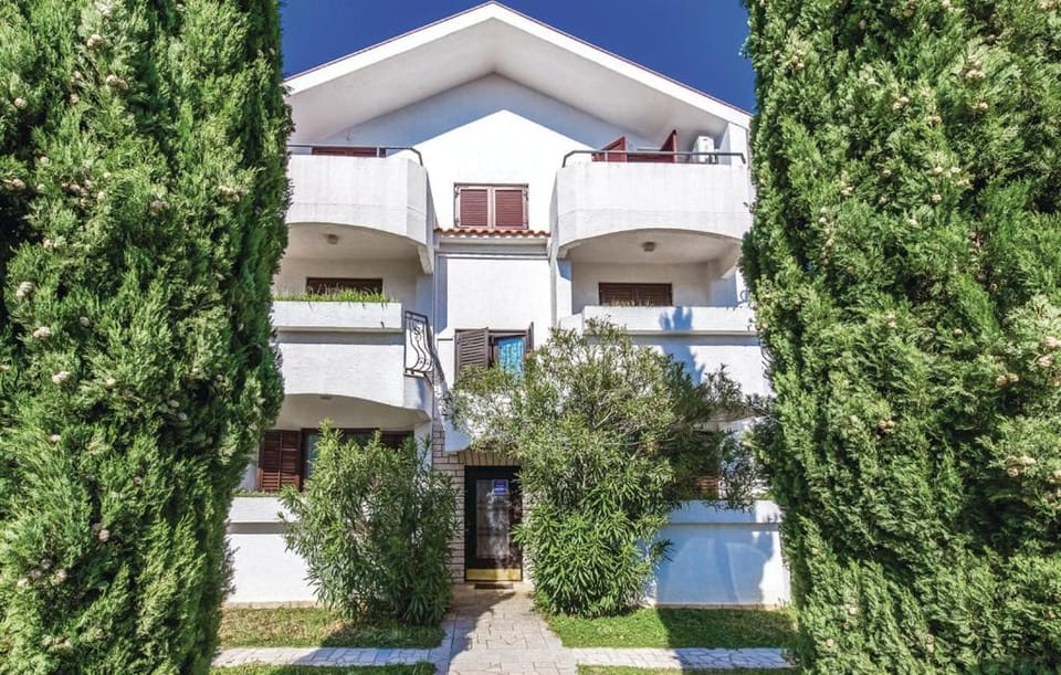 Apartments Jadranovo Apartment in Primorje-Gorski Kotar County