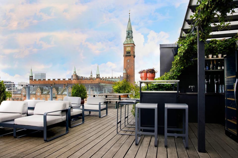 Patio, View (from property/room), Balcony/Terrace, Seating area, City view
