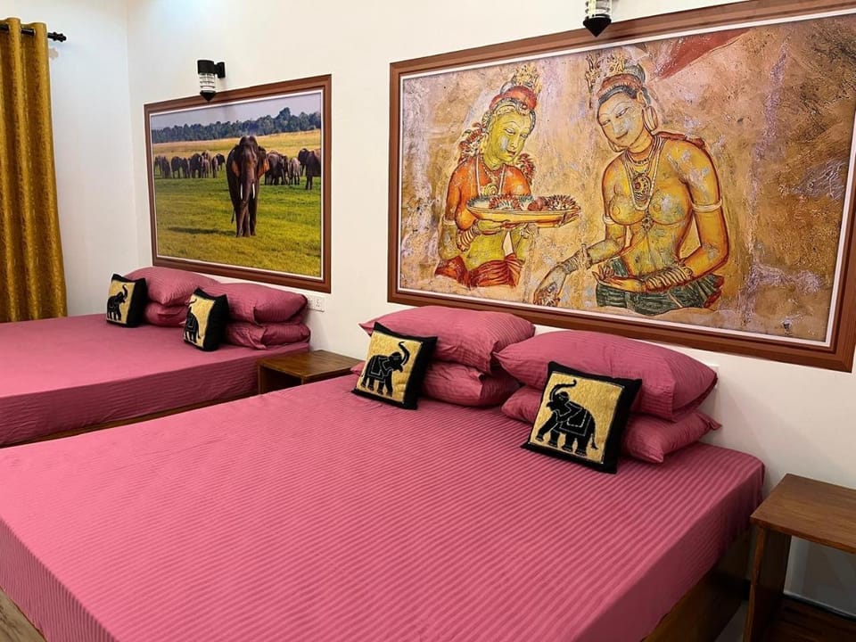 Bed, Photo of the whole room, Decorative detail, Bedroom