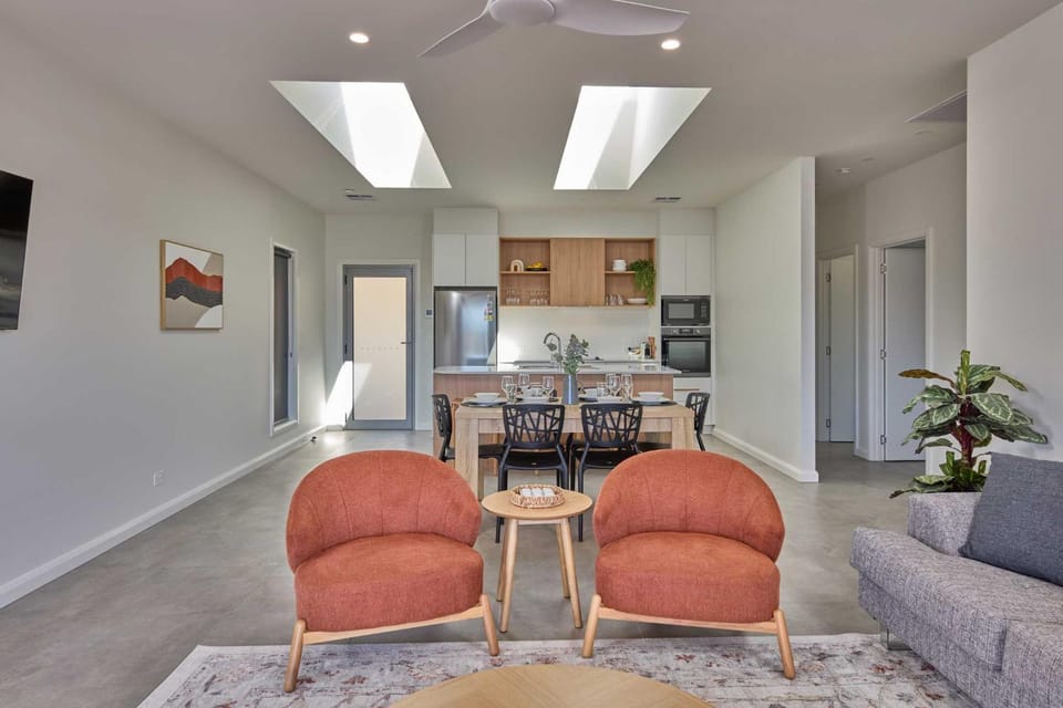 Kitchen or kitchenette, Living room, Dining area
