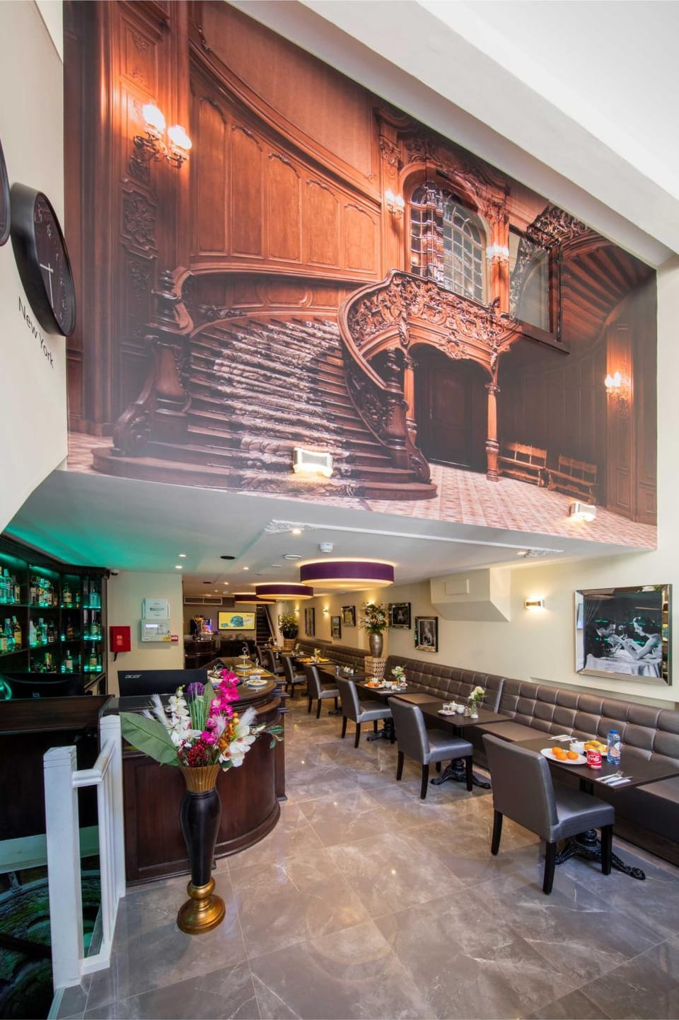 Facade/entrance, Lobby or reception, Lounge or bar