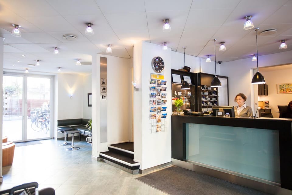 Staff, Lobby or reception