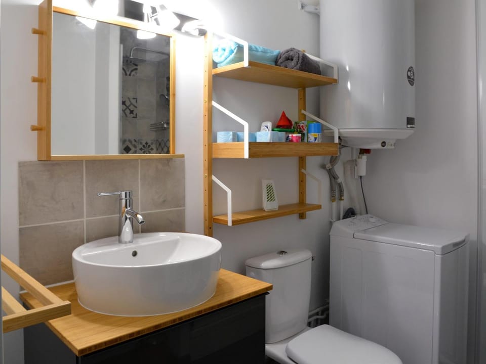 Toilet, Bathroom