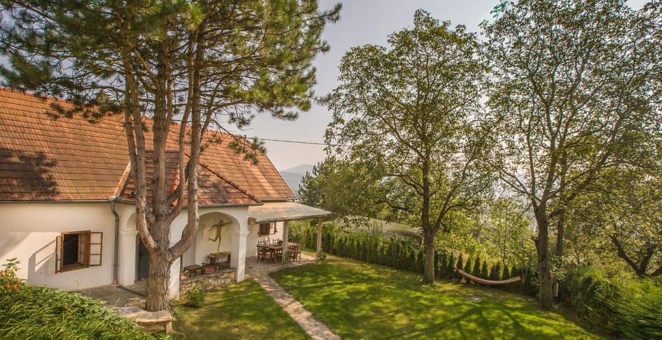 Garden, On site