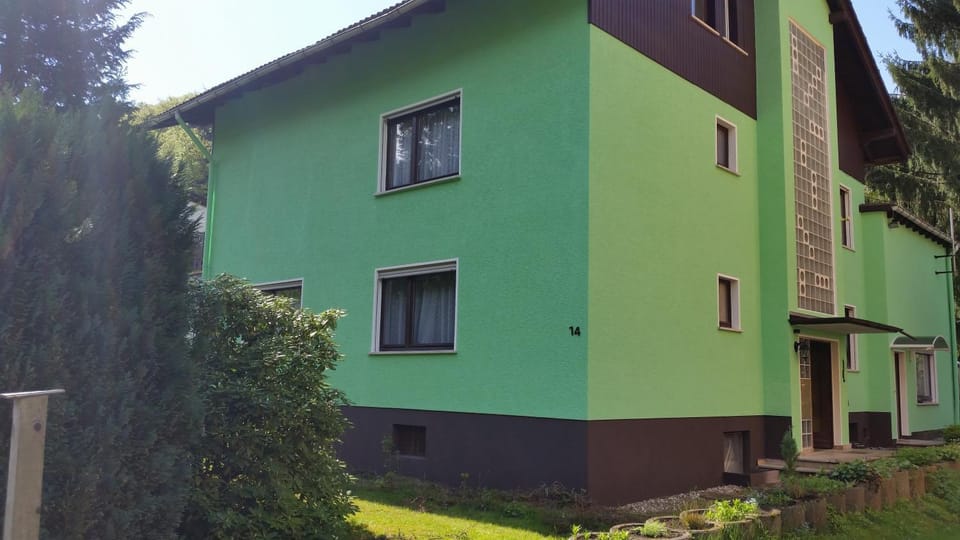 Property building, Facade/entrance, Spring