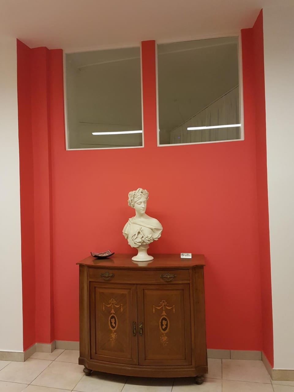 Living room, Decorative detail, Seating area, hair dresser
