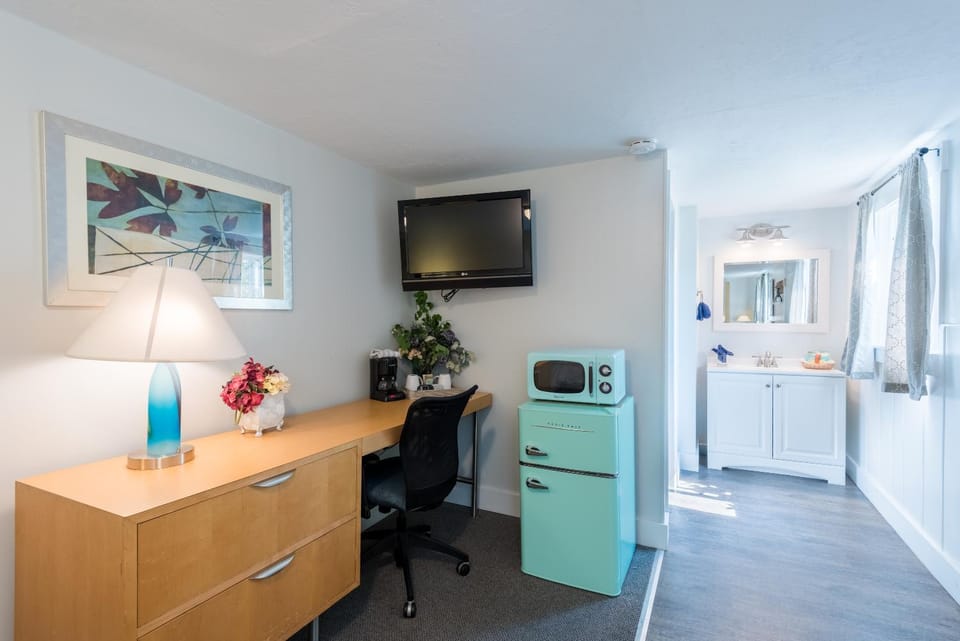 View (from property/room), hair dresser, minibar, oven