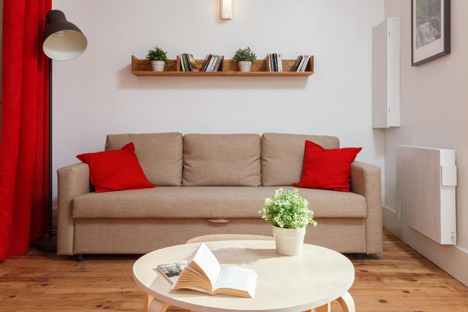 Communal lounge/ TV room, Living room