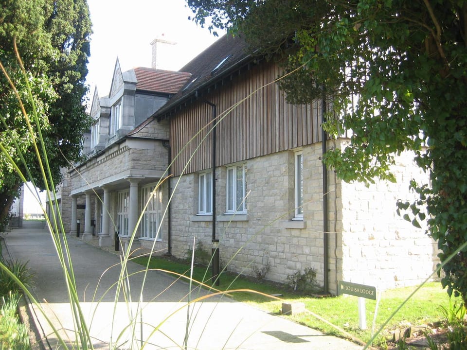 Property building, Day