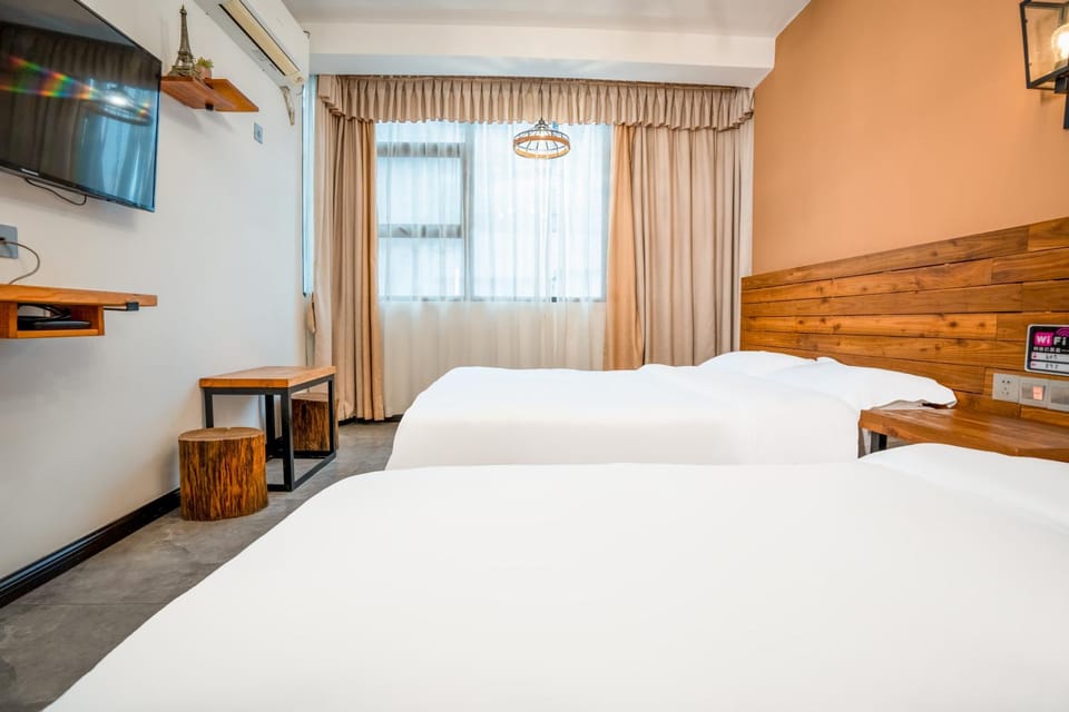 Tianmenshan Loft Art Inn Bed and Breakfast in Hubei