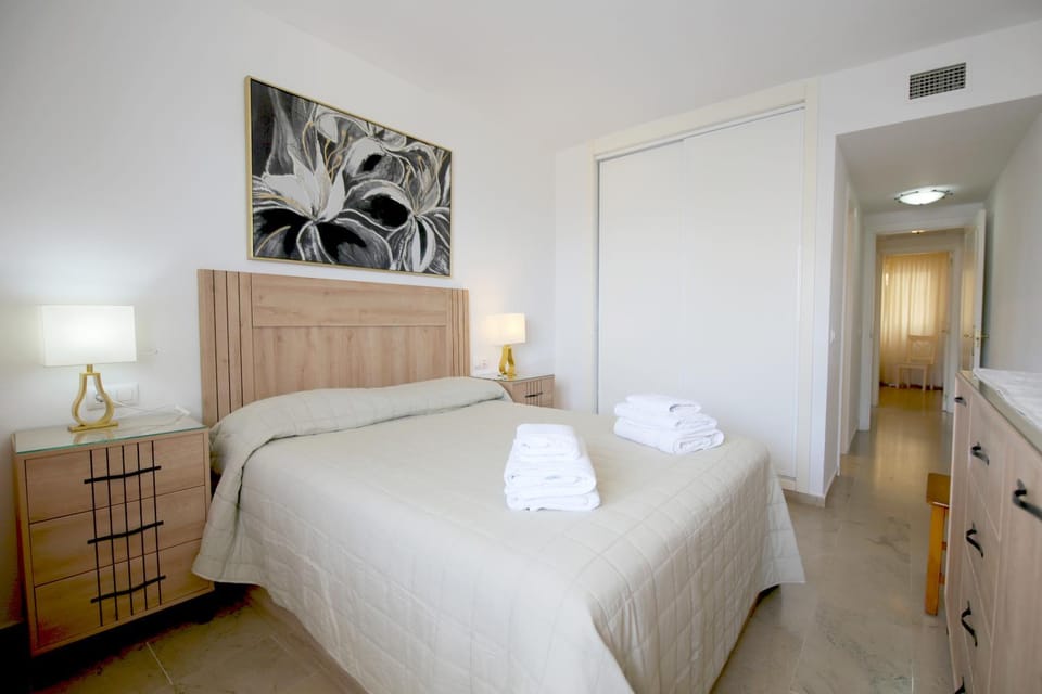 Bed, Photo of the whole room, Bedroom, towels, wardrobe