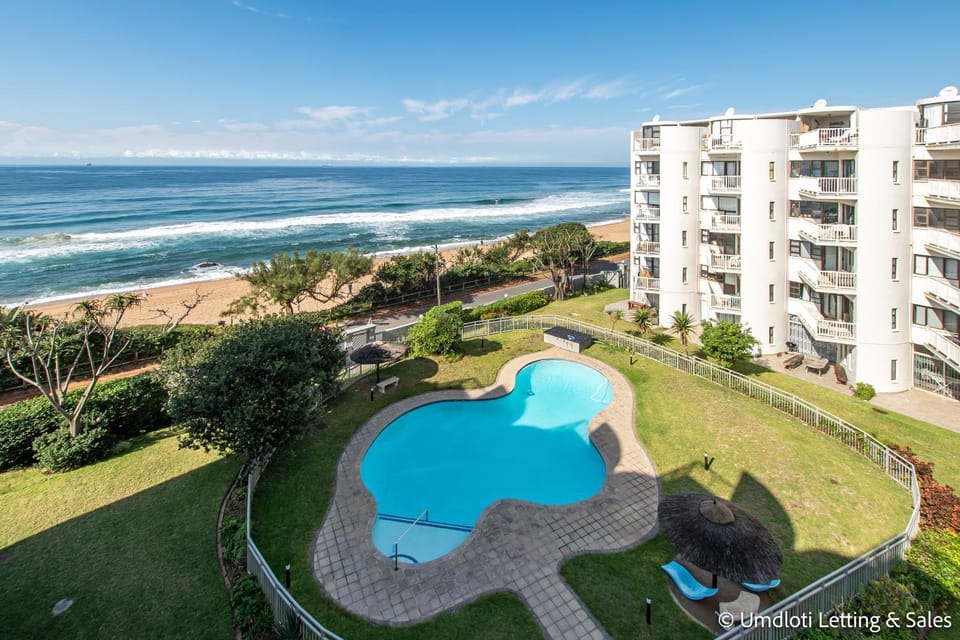 Property building, Beach, Swimming pool