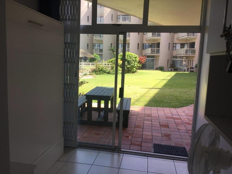 Patio, Garden view
