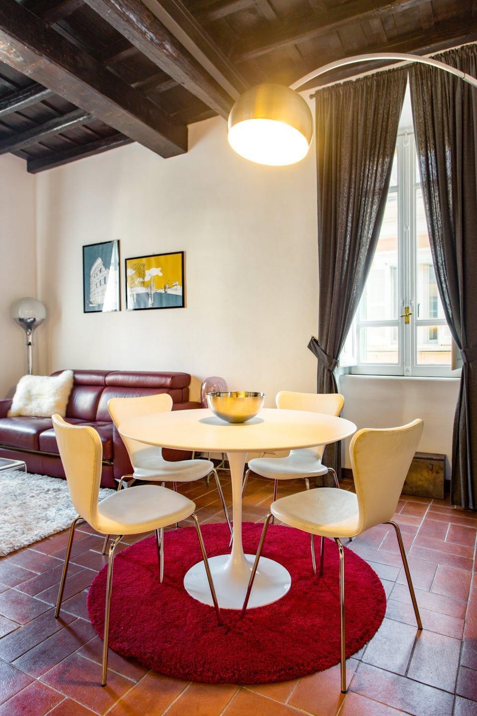 Dining area, heating, air conditioner