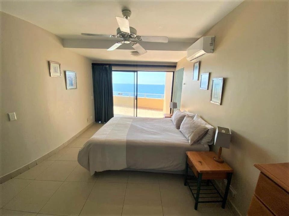 Bedroom, Sea view