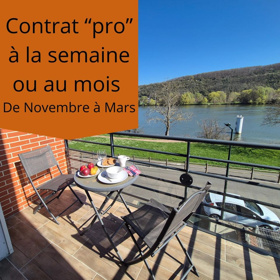 Property building, Patio, River view