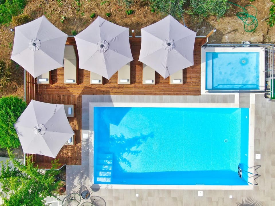 Bird's eye view, Swimming pool, Swimming pool