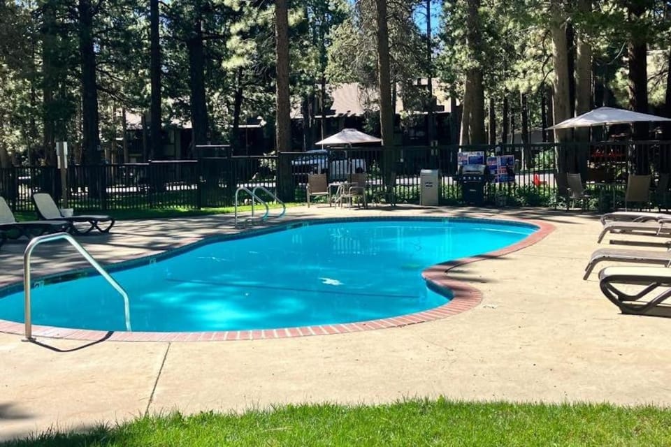 Sunshine Sanctuary Apartment in Mammoth Lakes