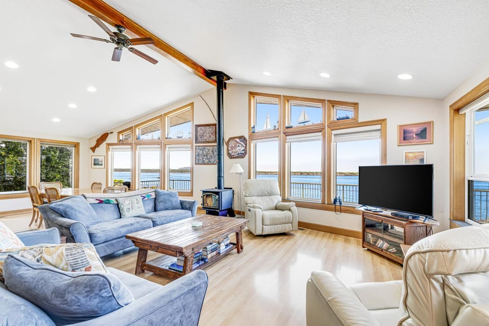 Jettyview Escape House in Washington