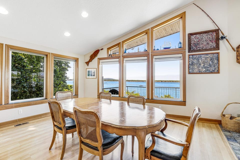 Jettyview Escape House in Washington