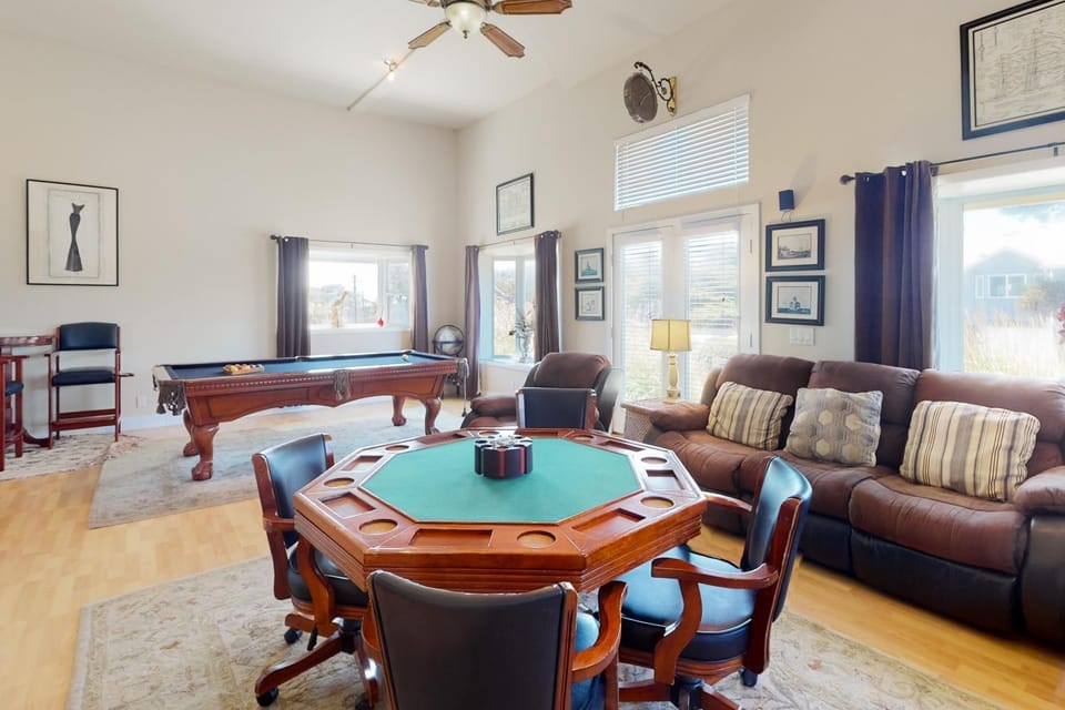 Harbor SeaShell House in Devils Lake