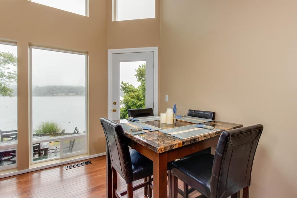 Lake House PlayLand House in Devils Lake