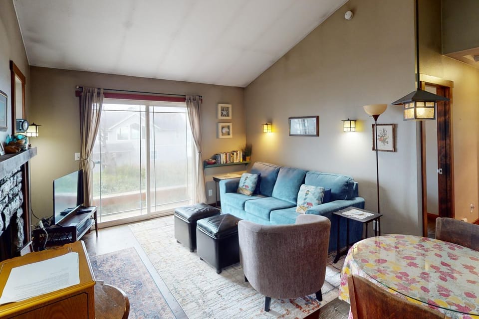 Oregon Bed n' Beach House in Newport