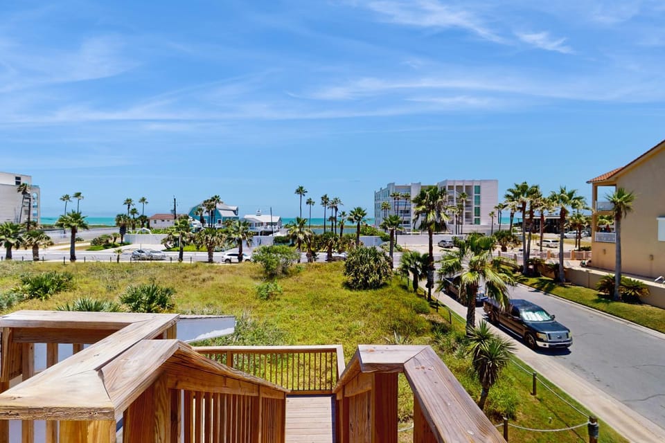 Mesquite House Upstairs Unit Apartment in South Padre Island