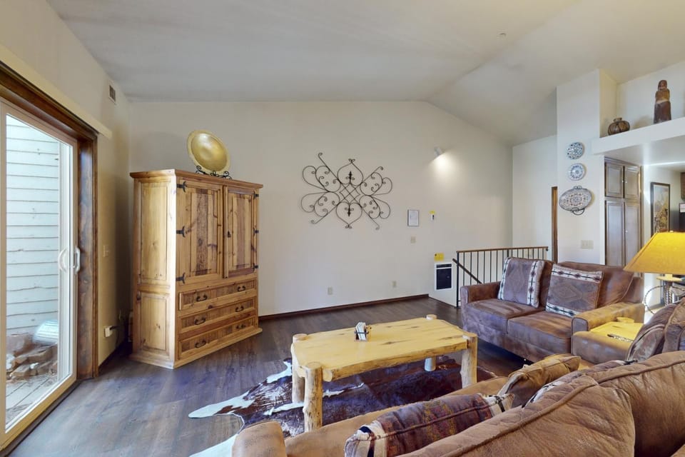 Forest Creek 22 Apartment in Mammoth Lakes