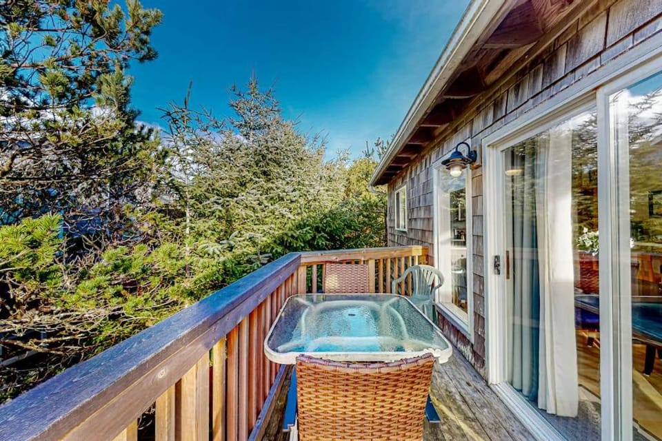 Sweet Dream MCA #155 House in Manzanita