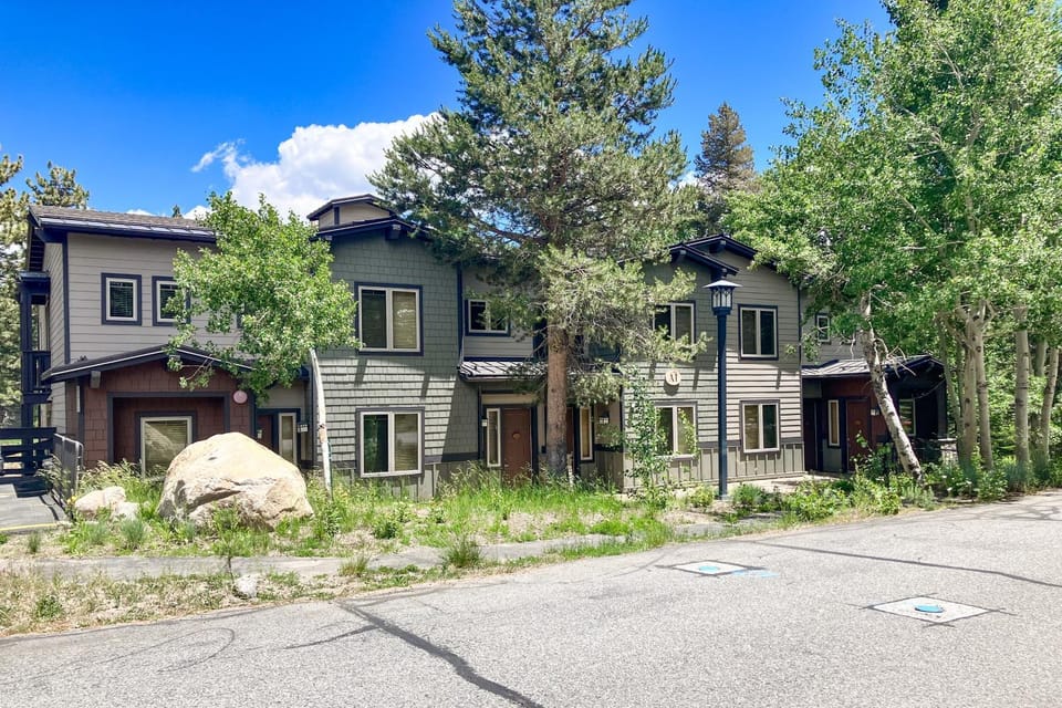 Mammoth Green 101 Apartment in Mammoth Lakes