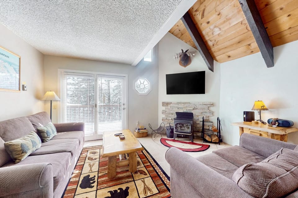 Mammoth View Villas 30 Apartment in Mammoth Lakes