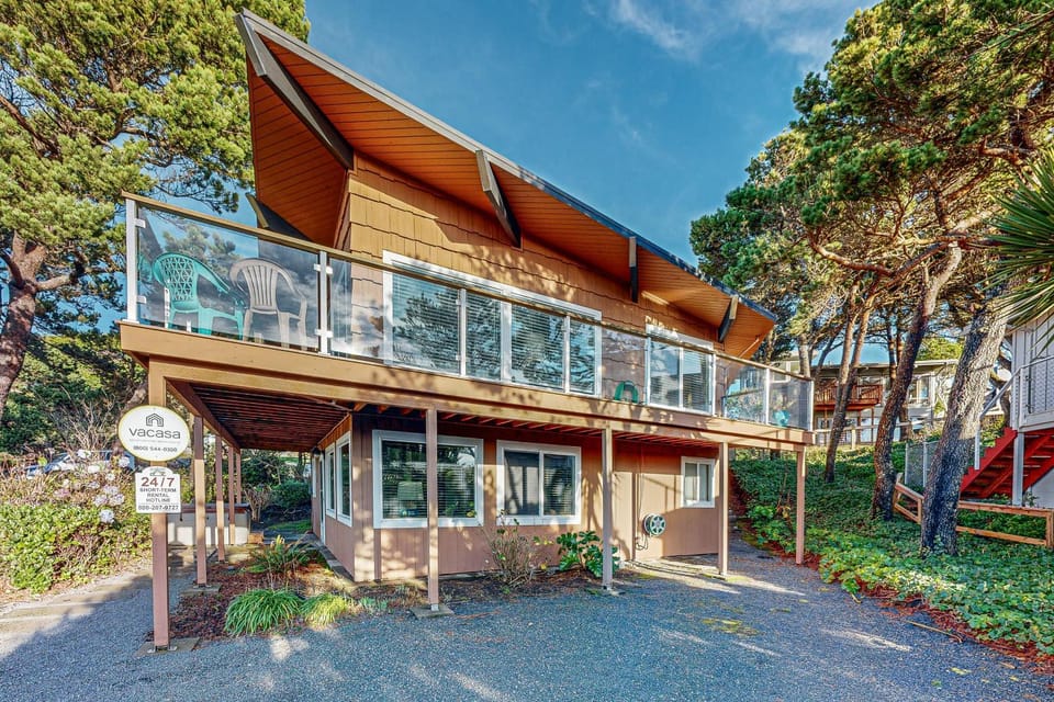 Arrow Point House in Newport