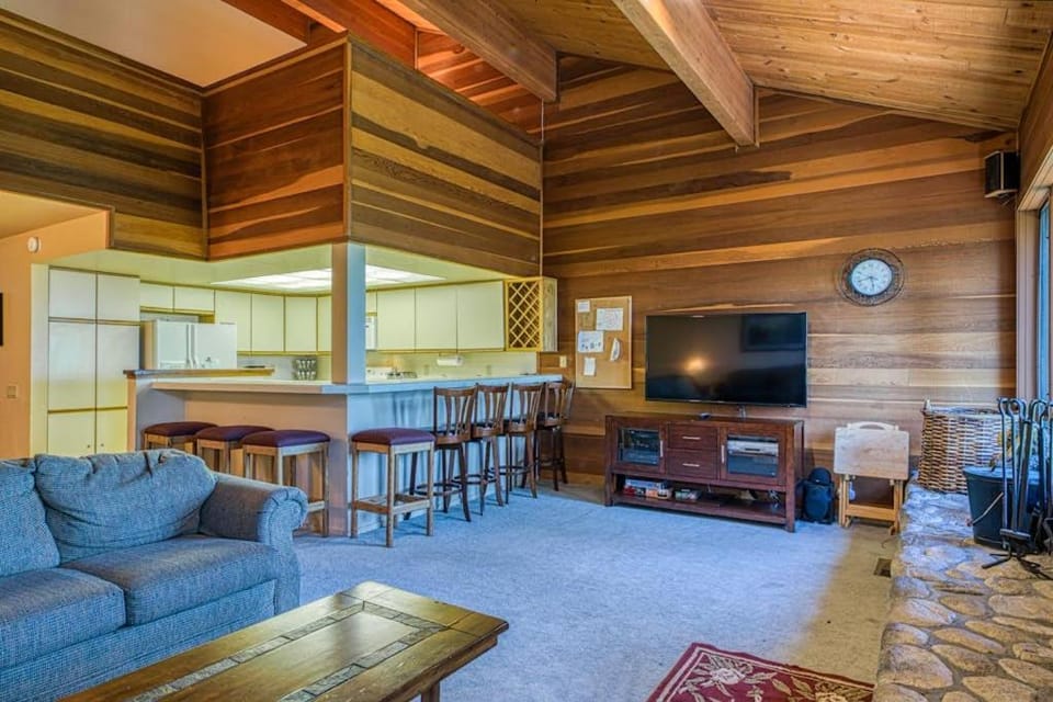 The Bridges 23 Apartment in Mammoth Lakes