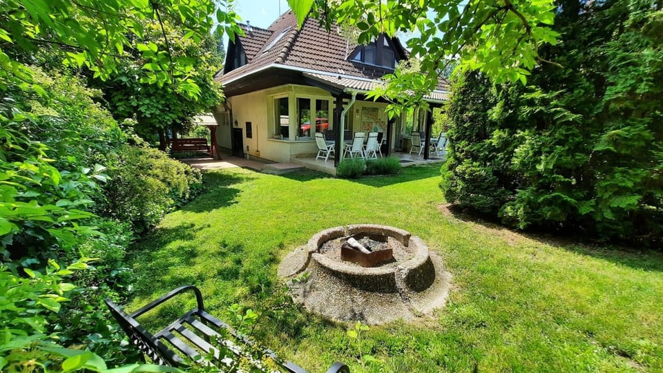 Property building, Spring, Day, Natural landscape, Garden, Garden view, fireplace