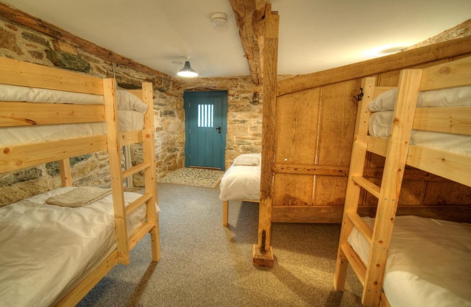 bunk bed