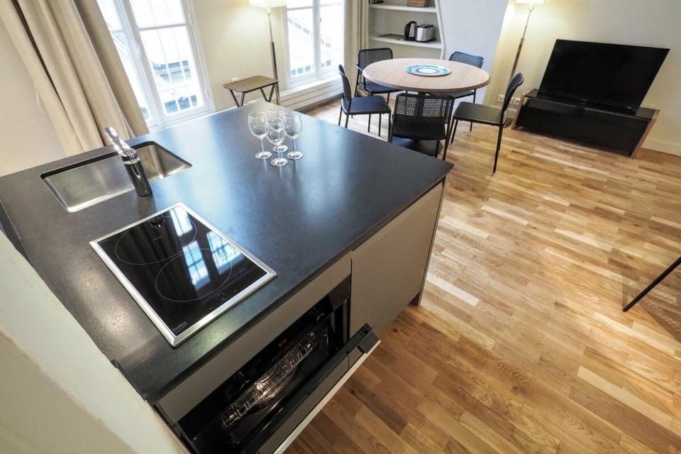Molière ChicSuites Apartment in Paris