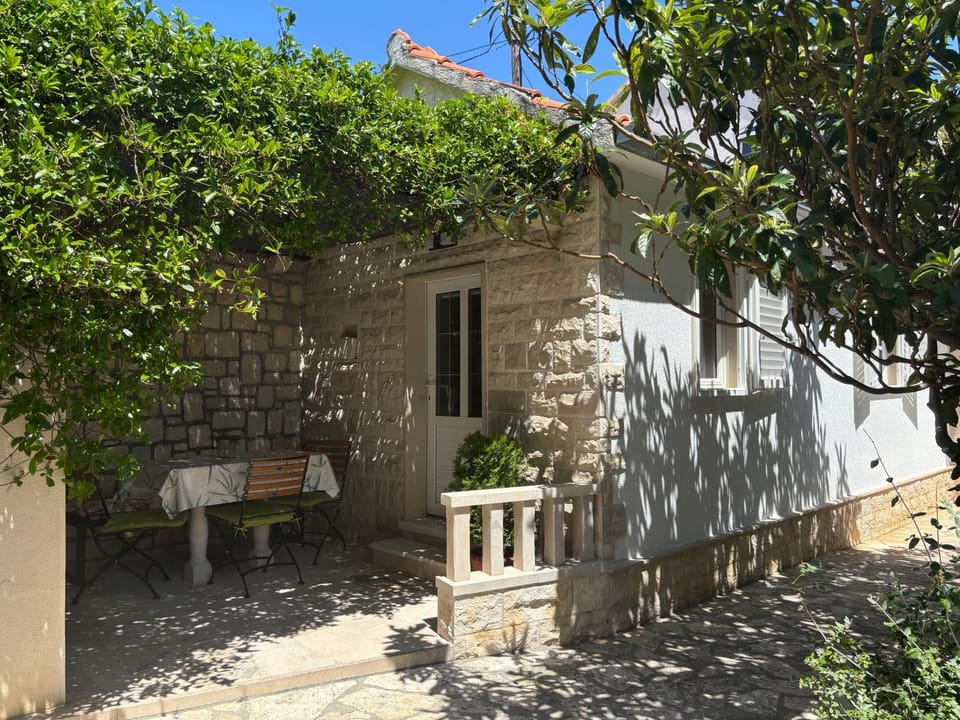 Garden, Balcony/Terrace
